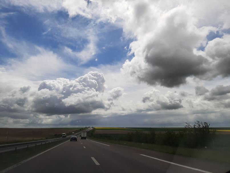 20210518 On the way to Greece - the motorways of the north of FRANCE 